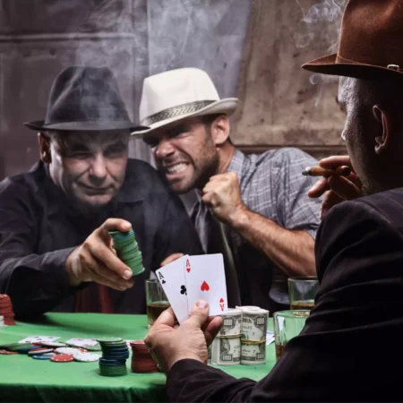 Strategie Poker: 10 Consigli Essenziali per Migliorare il Tuo Gioco